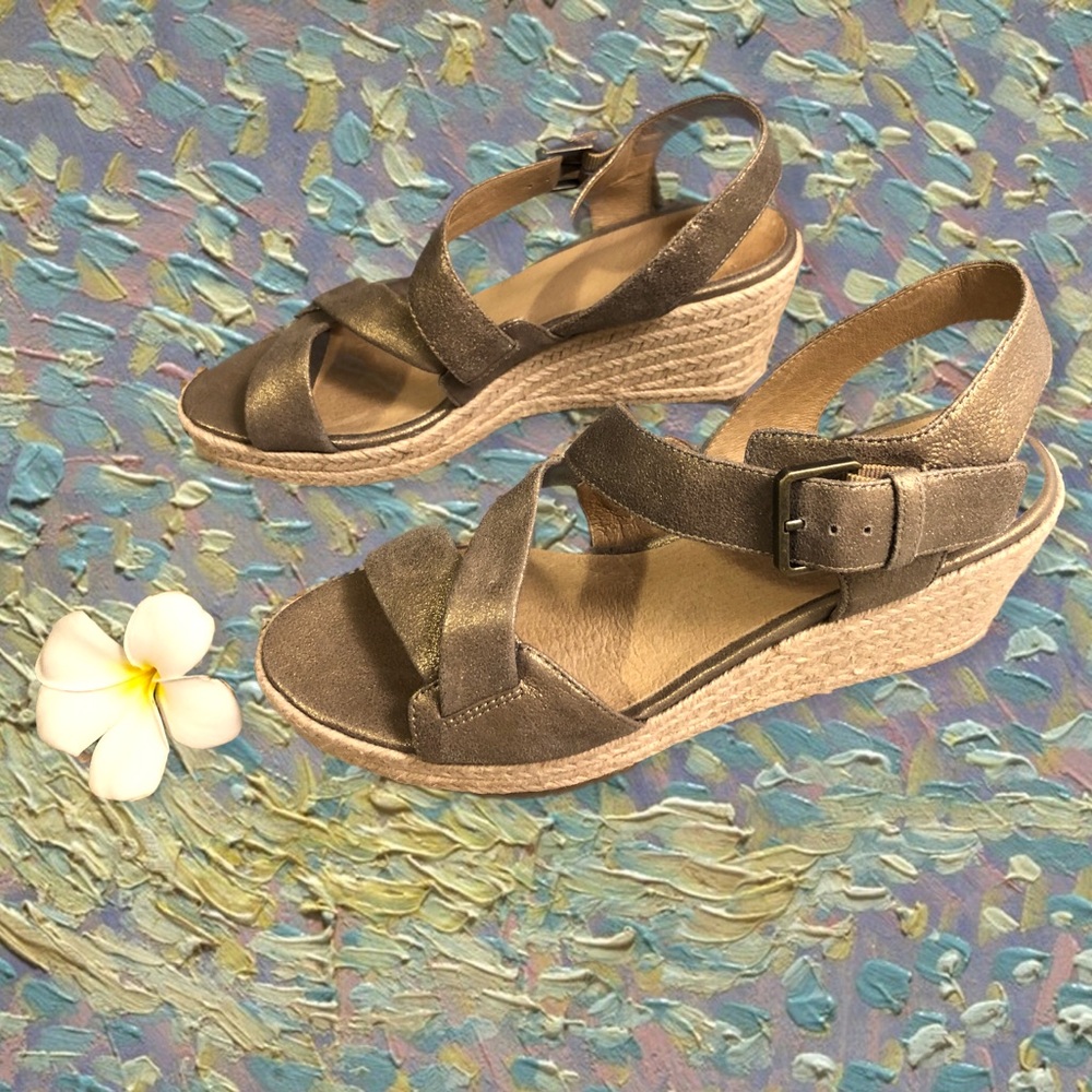 NWOT π‘ EILEEN FISHER Beckon Suede Jute Espadrille Wedge Sandals Bronze Metallic - Picture 5 of 15
